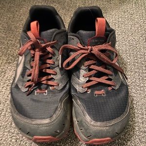 Altra lone peak 6